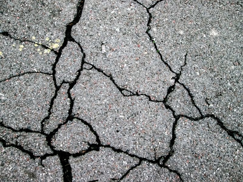 Hot Tar Driveway Sealing in Sarasota, FL